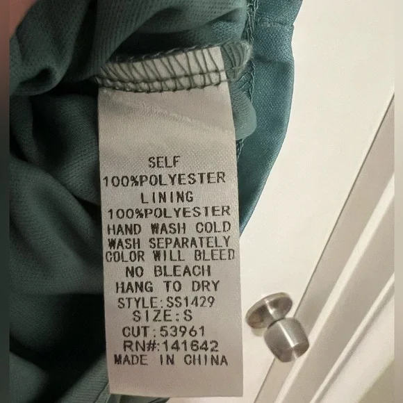 Fabrik Green Maxi Dress Small - Picture 4 of 4